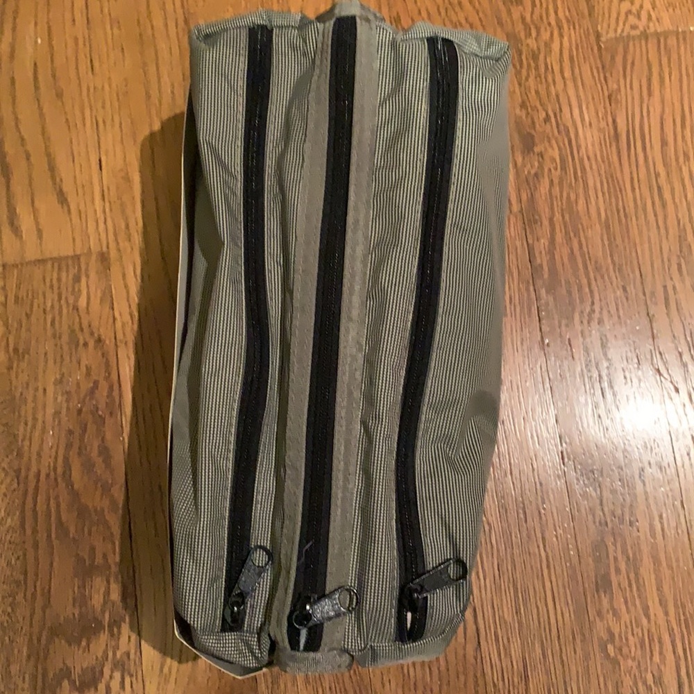 Travel kit by Rolfs - Picture 2 of 7